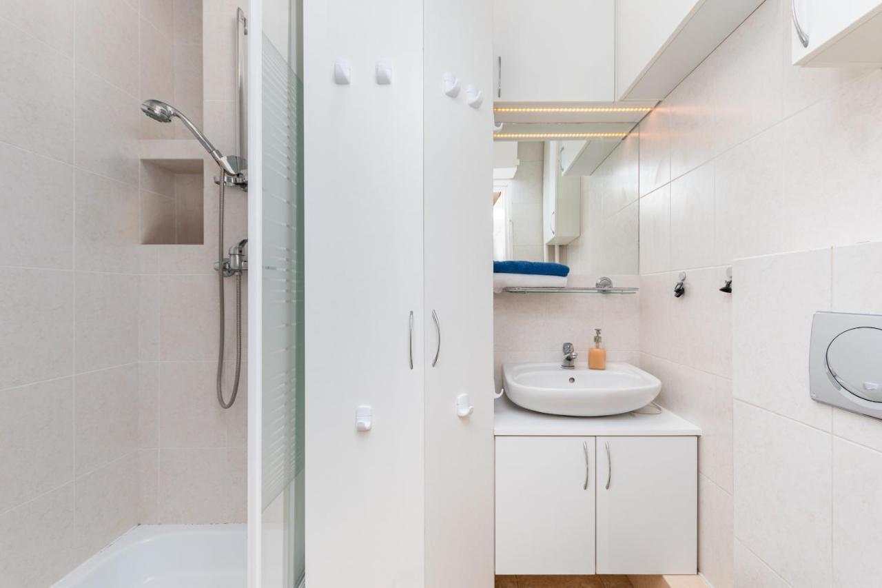 Apartament Emilii Plater By Your Freedom Warschau Exterior foto